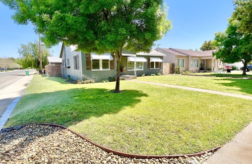 Porterville House | Gateway to the Sequoias