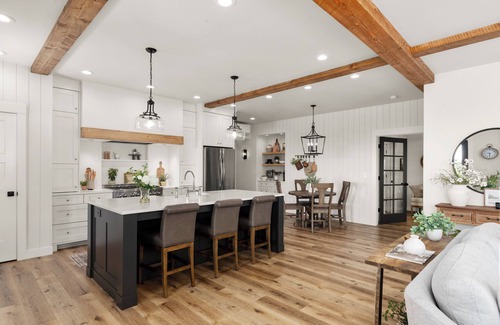 Columbia Falls House | Gather in Comfort: Large Property with 5 Rentals