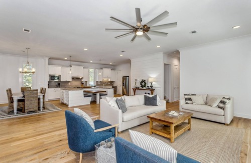 Gulf Breeze House | Gather Together at this Tranquil Retreat! Private Pool!