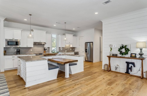 Gulf Breeze House | Gather Together at this Tranquil Retreat! Private Pool!