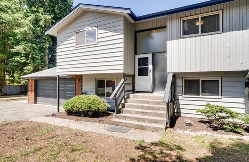 Richmond Highlands House | Gathering Spot 🌠 Roomy, Designer 6 BD /2 BA Home