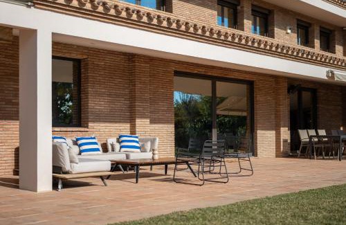 Gava Villa | Gava Beach Villa by Olala Homes