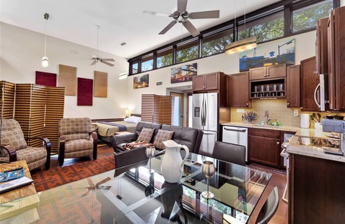 Clarksville House | Gay Friendly Modern Guest House - Great Location - Pool and Hot Tub