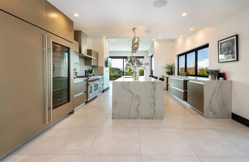 Tarzana House | Gayle Villa - Stunning Modern Masterpiece with Breathtaking Views