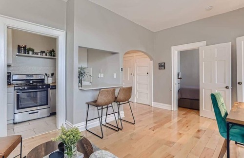 City Park West Apartment | Gaylord by Modern Midstay/1Block to CityPark #G3