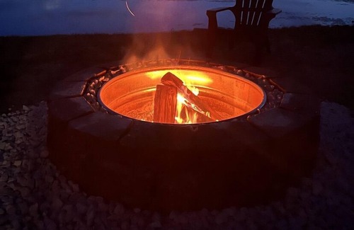 Gaylord Cottage | Gaylord-Otsego Fall-Winter 2026. Rent 2 nights- 2 nights free.