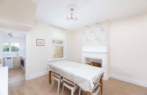Bath City Centre House | Traditional Bath House, Garden with City Views
