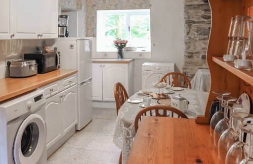 Maentwrog Cottage | Cynfal Fawr Farmhouse