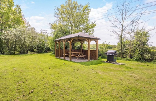 Bungay Cottage | 7 bedroom accommodation in Ilketshall St Margaret near Bungay