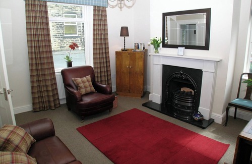 Mytholmroyd Cottage | 2 bedroom accommodation in Mytholmroyd near Hebden Bridge