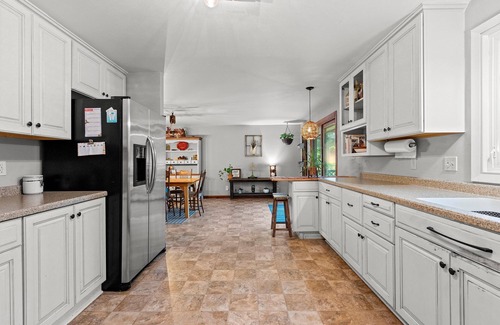 Ledgeview House | GB Packer game or Summer Retreat: Entertain or Relax in privacy and comfort