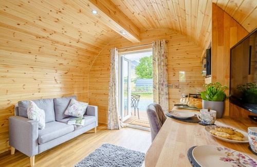 Threlkeld House | Sharp Edge - One Bedroom House, Sleeps 2