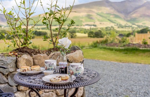 Threlkeld House | Sharp Edge - One Bedroom House, Sleeps 2