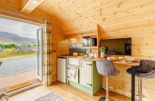 Threlkeld House | Striding Edge - One Bedroom House, Sleeps 2