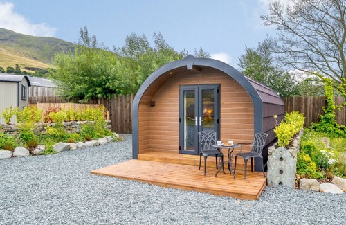 Threlkeld House | Striding Edge - One Bedroom House, Sleeps 2