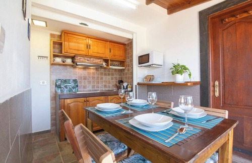 Firgas Ski Chalet | GC0030 Holiday cottage with pool in Firgas