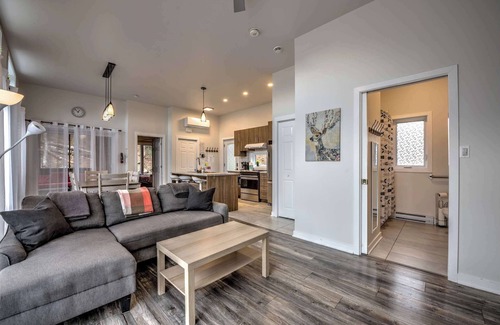 Chertsey Ski Chalet | Geai bleu | waterfront | spa | sauna | dogfriendly