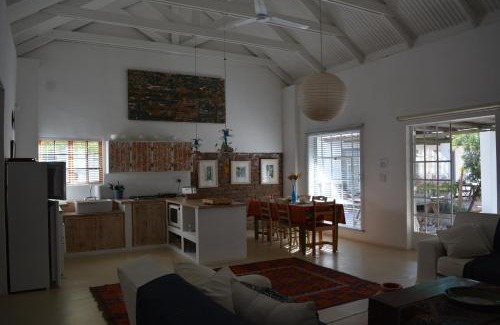 Prince Albert Apartment | Gecko Cottages