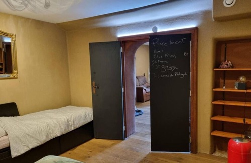 Liege Bed & Breakfast | Gee shares her home