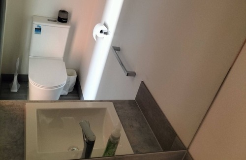Norlane House | Geelong 2 Bedroom Unit, Great for Families, Business Travel or Weekend Away