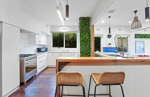 North Geelong House | Geelong Oasis, spacious nest