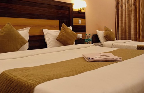 Shivanandi Hotel | Geetanjali Palace