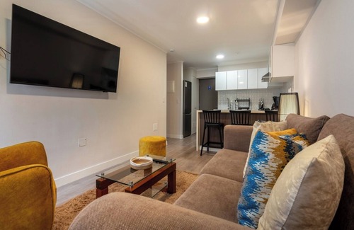 Leuro Apartment | geko| Lumina 1BR near Larcomar w/pool and gym