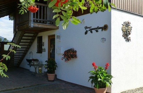 Saulgrub Apartment | Gemütliche Alpenwohnung in Altenau