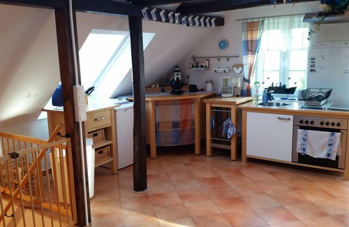 Fedderwardersiel Apartment | Gemütliche Ferienwohnung Direkt am Deich in Fedderwardersiel