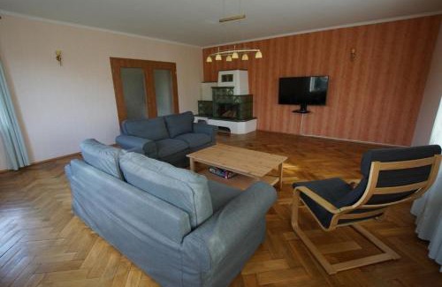 Krina Apartment | Gemütliche Ferienwohnung in Krina mit Garten und Grill