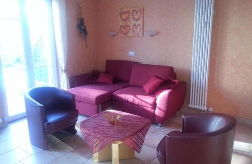 Redewisch Apartment | Gemütliche Ferienwohnung in Redewisch mit Garten