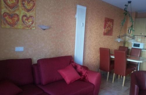 Redewisch Apartment | Gemütliche Ferienwohnung in Redewisch mit Garten