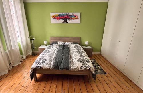Solingen Apartment | Gemütliche Ferienwohnung Nippesstr 17 in Ohligs
