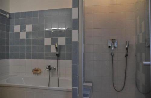 Mainz-Bingen Apartment | Gemütliche Fewo mit Rheinblick