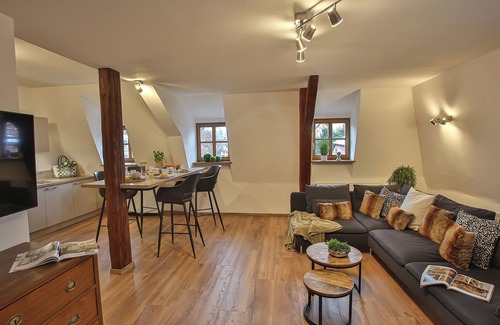 Klosterlangheim Apartment | Gemütliche Wohnung mit Wohnküche für 2-5 Personen