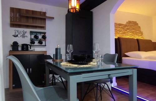 Mainz-Bingen Apartment | Gemütliche Wohnung mit Rhein- und Burgblick am Rheinsteig