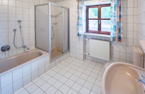 Bad Koetzting Apartment | Gemütliches Ferienhaus 110 qm mit Terrasse