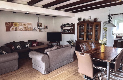Renholding Apartment | Gemütliches Ferienhaus mit Garten und Terrasse