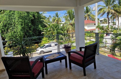 Cabarete Apartment | Gemütliches Studio mit Terrasse im Villa mit Pool 2 Minuten vom Strand