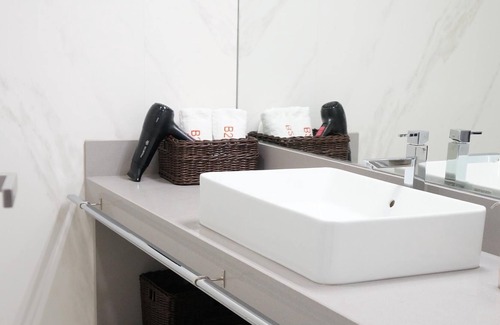Sao Jose Apartment | Gem of Graça Graceful Apartment with Terrace