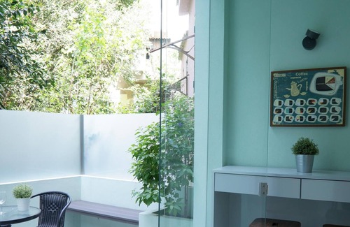 Sao Jose Apartment | Gem of Graça Graceful Apartment with Terrace