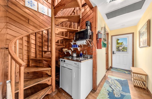 Stuart House | Gemini Beach: 7 BR/4.5BA FL Beach House on 2 beaches, 2 Heated Pools + Dock!