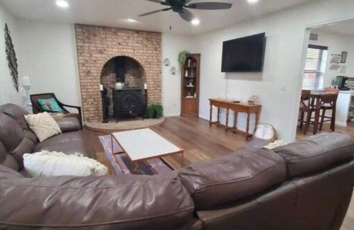 Anadarko House | Geneva's Get-Away