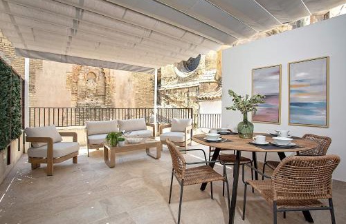 Distrito Centro Apartment | Genteel Home San Pablo Terrace