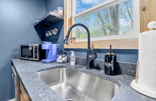 Lancaster Cabin | Gentle Breeze Campground