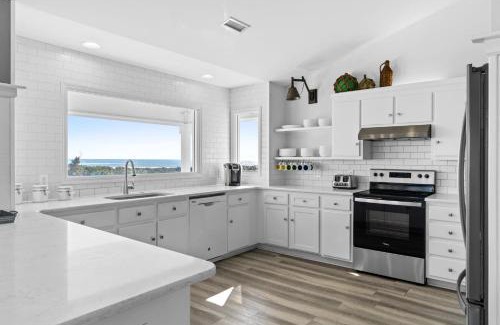 Holden Beach House | Genuine Holden Beach Ocean front with private pool and great beach views