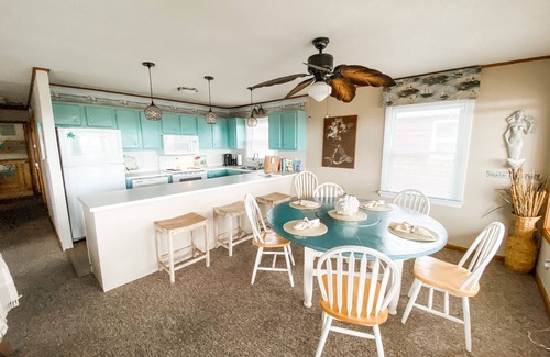 Kitty Hawk Cottage | Genuine OBX Beachbox!