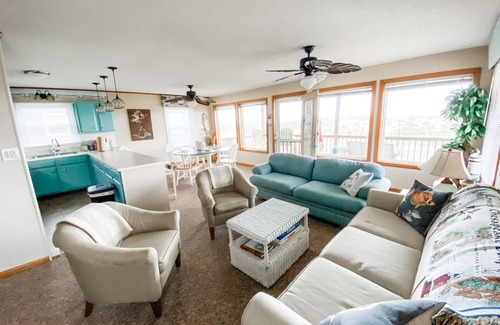 Kitty Hawk Cottage | Genuine OBX Beachbox!