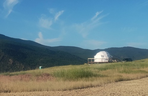 Plains House | Geodesic Glamping Dome with Incredible views in Plains & just 10 miles to Quinns
