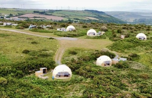 Llanybri Cabin | Geodome Glamping With sea Views Near Pendine
